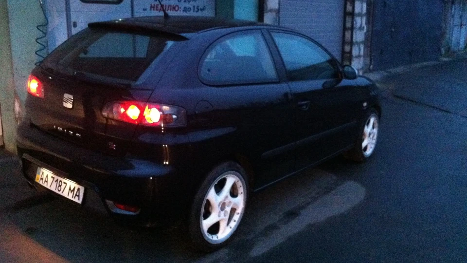 SEAT Ibiza FR 4