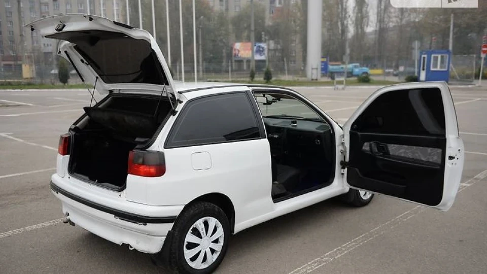 SEAT Ibiza 2