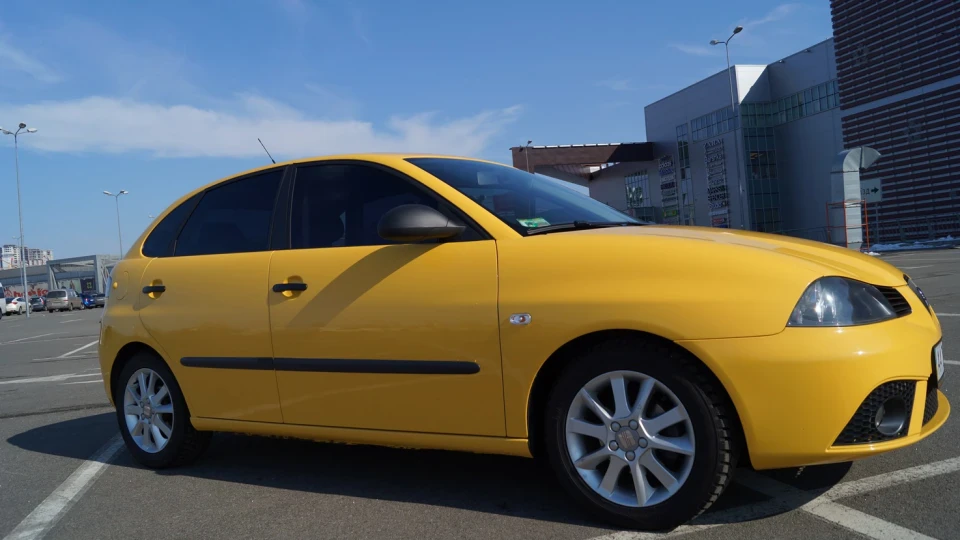SEAT Ibiza 1.6 АТ 3