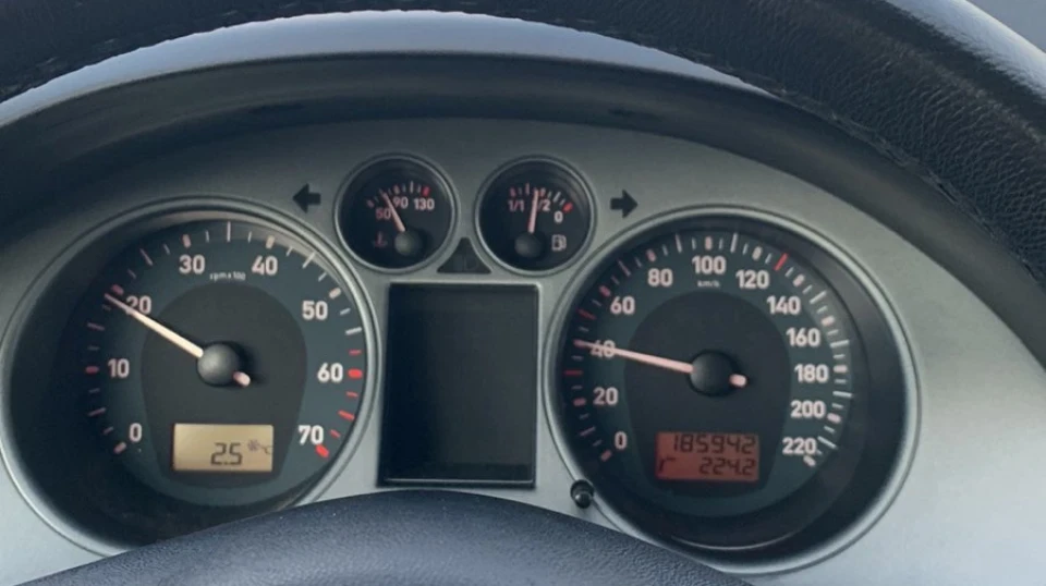 SEAT Ibiza 1.6 бензин