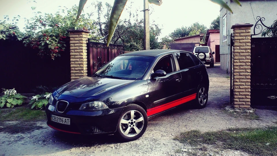 SEAT Ibiza 2-літровий сік)) 2