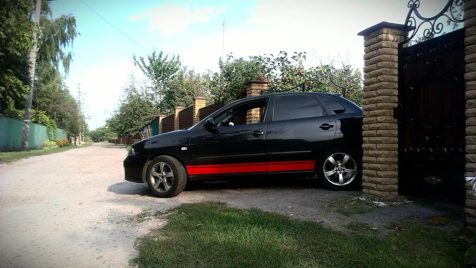SEAT Ibiza 2-літровий сік)) 3