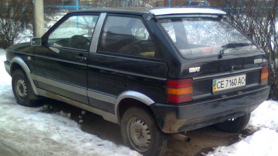 SEAT Ibiza чорний металік