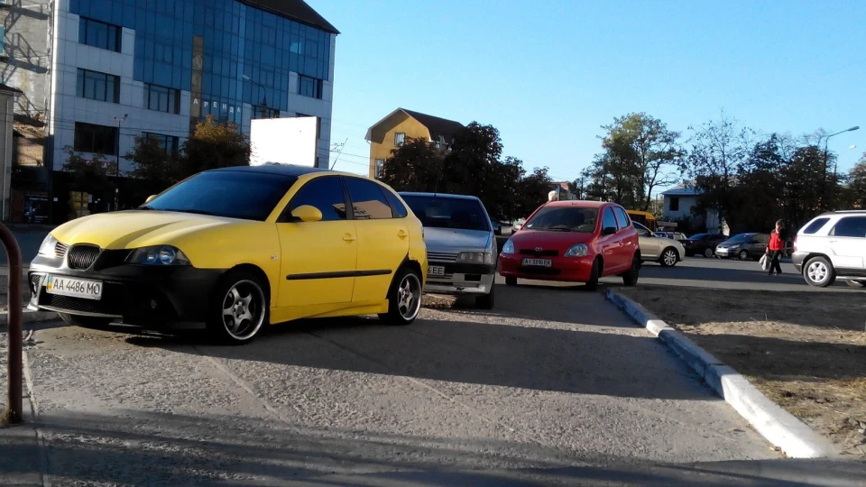 SEAT Ibiza Зухвалий 4