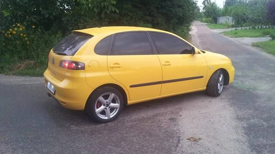 SEAT Ibiza Яскрава