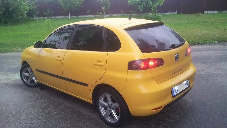 SEAT Ibiza Яскрава 3