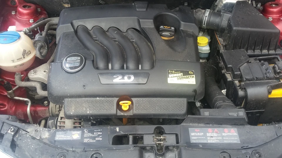 SEAT Ibiza Червона 2.0 2