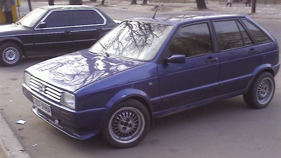 SEAT Ibiza маленький PORSCHE 2