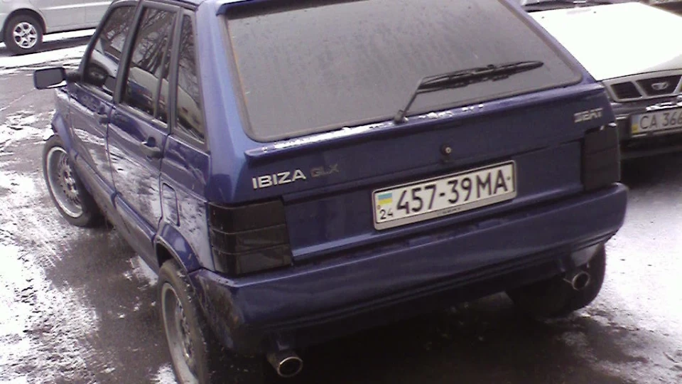 SEAT Ibiza маленький PORSCHE 3