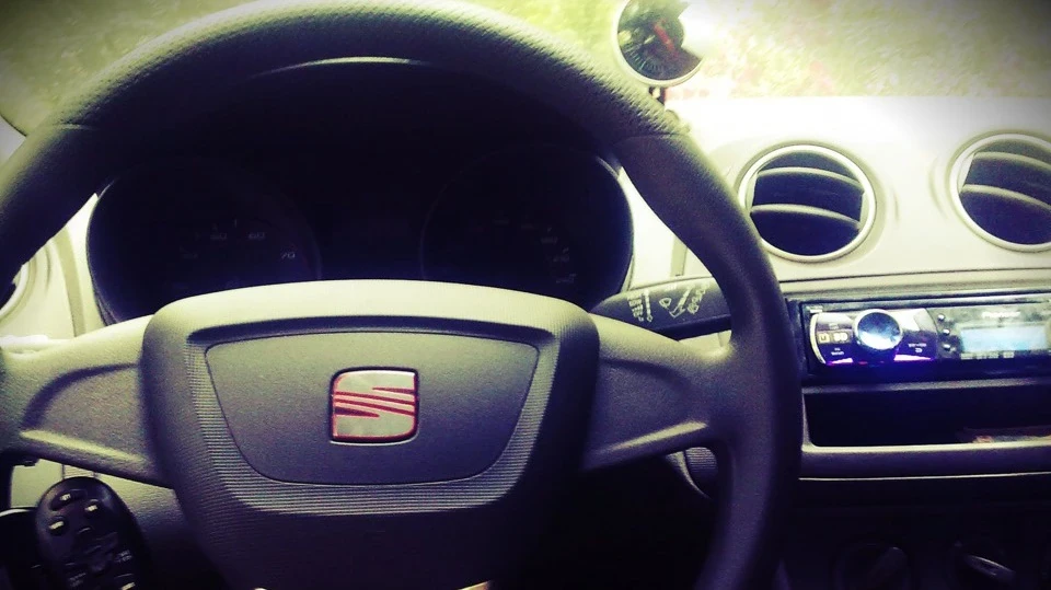 SEAT Ibiza (one love) 4