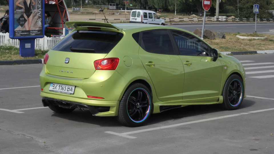 SEAT Ibiza Салатовий металік 3