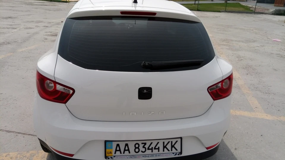 SEAT Ibiza SC 4