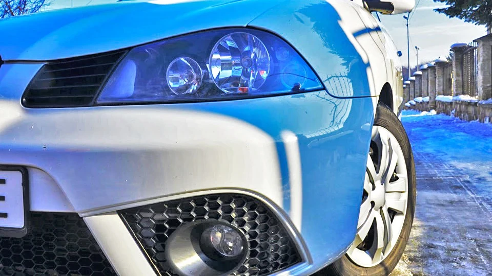 SEAT Ibiza Sport White 2