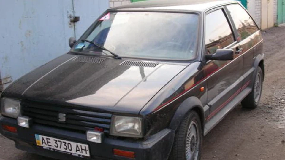 SEAT Ibiza табурет
