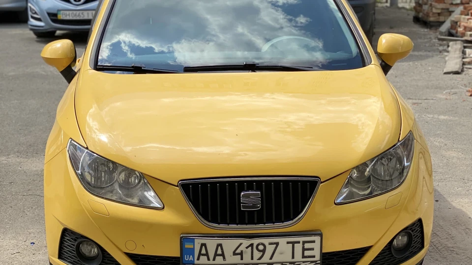SEAT Ibiza Жовток 3