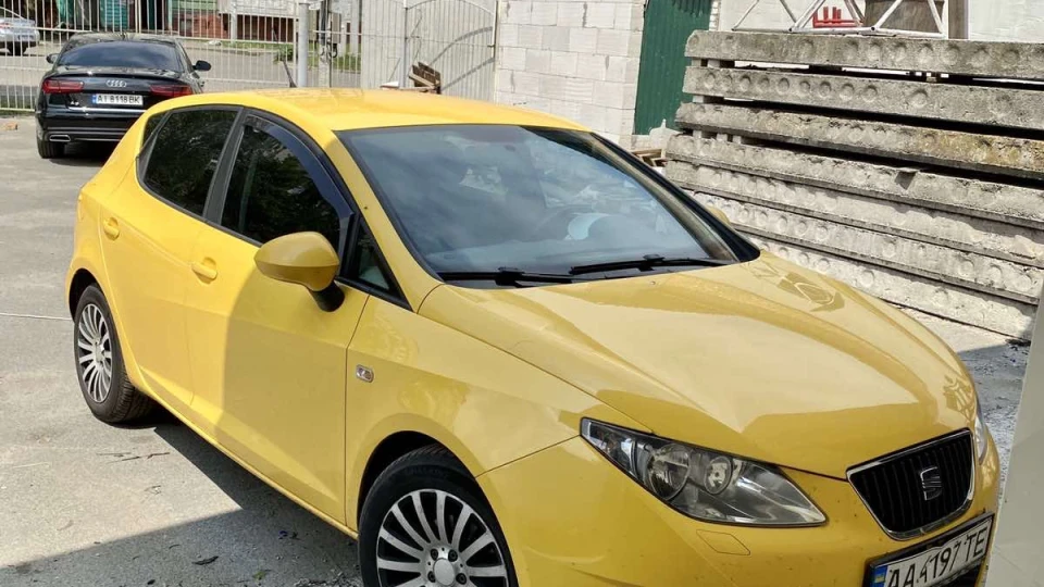 SEAT Ibiza Жовток 4