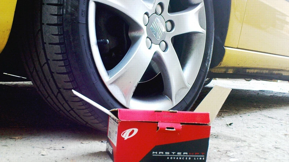 SEAT Ibiza Жовтий. 2.0 SPT 2