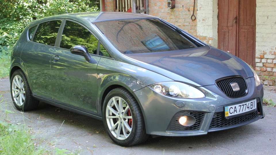 SEAT Leon Cupra 2