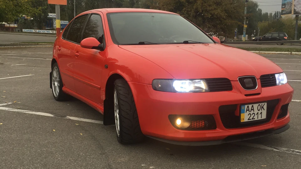 SEAT Leon Cupra 2