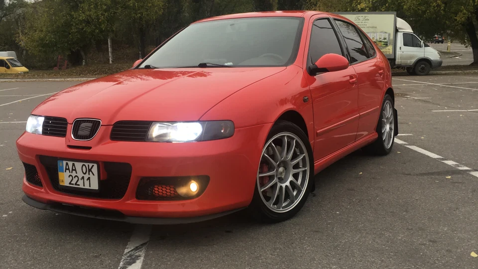 SEAT Leon Cupra 3