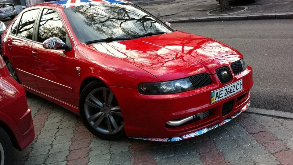 SEAT Leon Cupra 1.8T RedEnglish:D 4