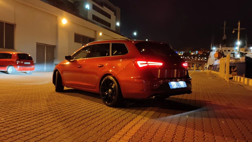 SEAT Leon Cupra Overload 3