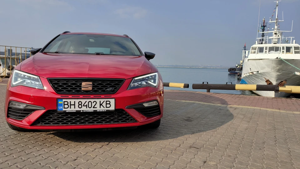 SEAT Leon Cupra Overload 5