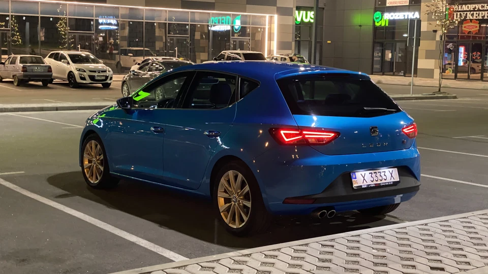 SEAT Leon FR 2.0 TDI 3