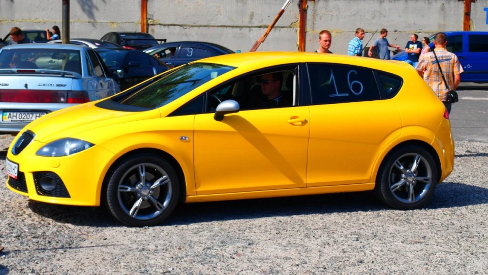 SEAT Leon FR 270+h.p. 5