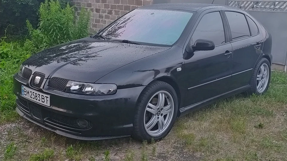 SEAT Leon FR Black Style