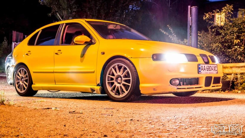 SEAT Leon FR Pikachu