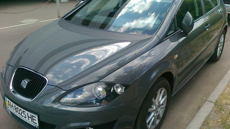 SEAT Leon 1.6 Full Grey 2