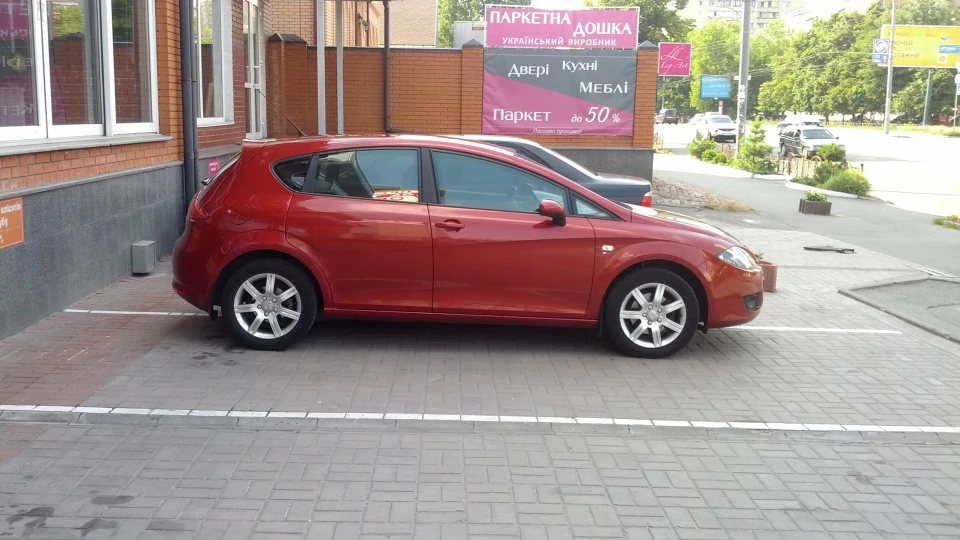 SEAT Leon 2.0 FSI автомат 4