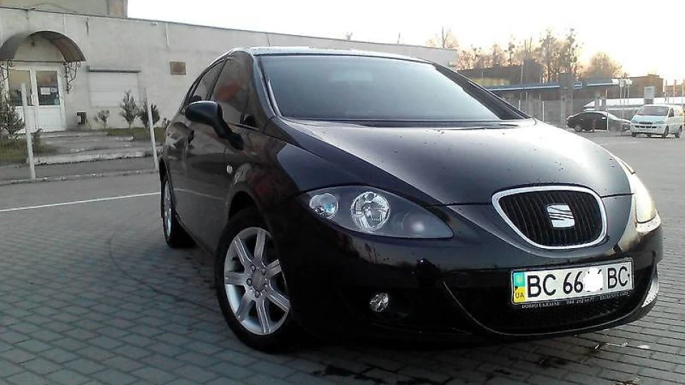 SEAT Leon 2.0 FSI littleBlacky 5
