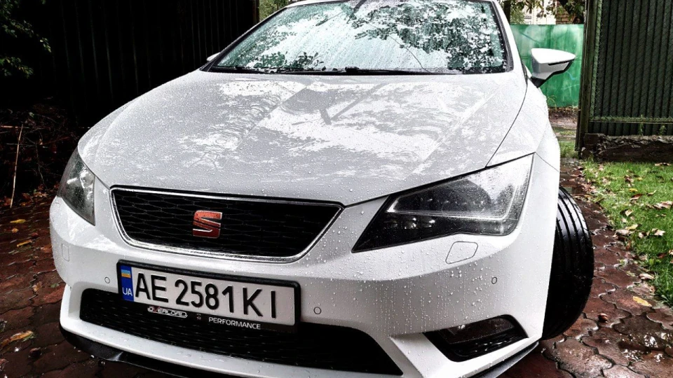 SEAT Leon Білий трактор =)) 4