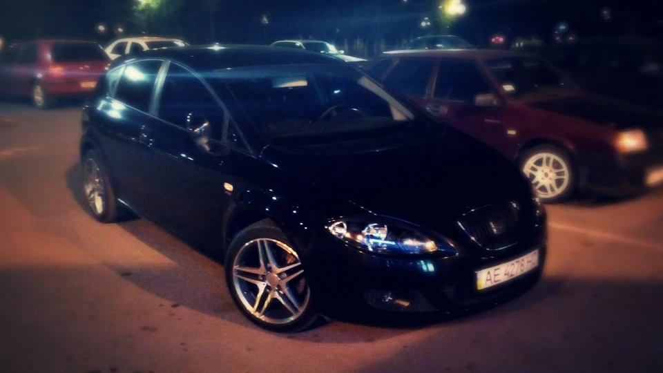 SEAT Leon Black Prince 3