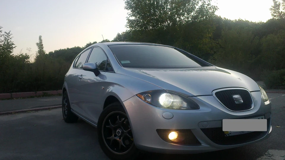 SEAT Leon Цар LEONид 5