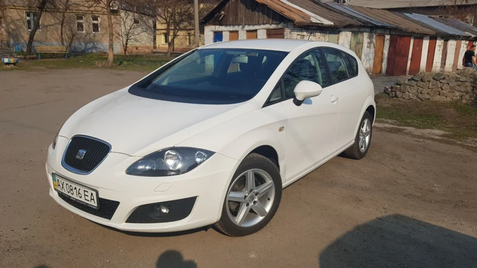 SEAT Leon Черепаха в шкурі Лева 3