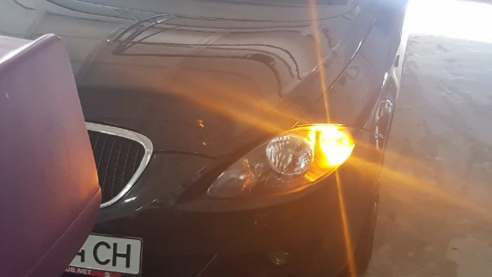 SEAT Leon Чорна кепка на 2.0fsi 3