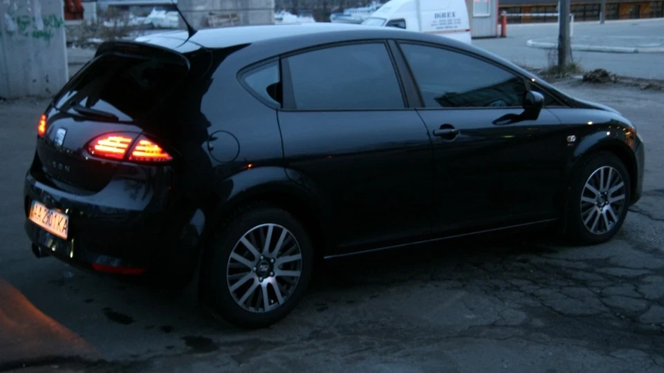 SEAT Leon *Domino* 2.0 FSI 2