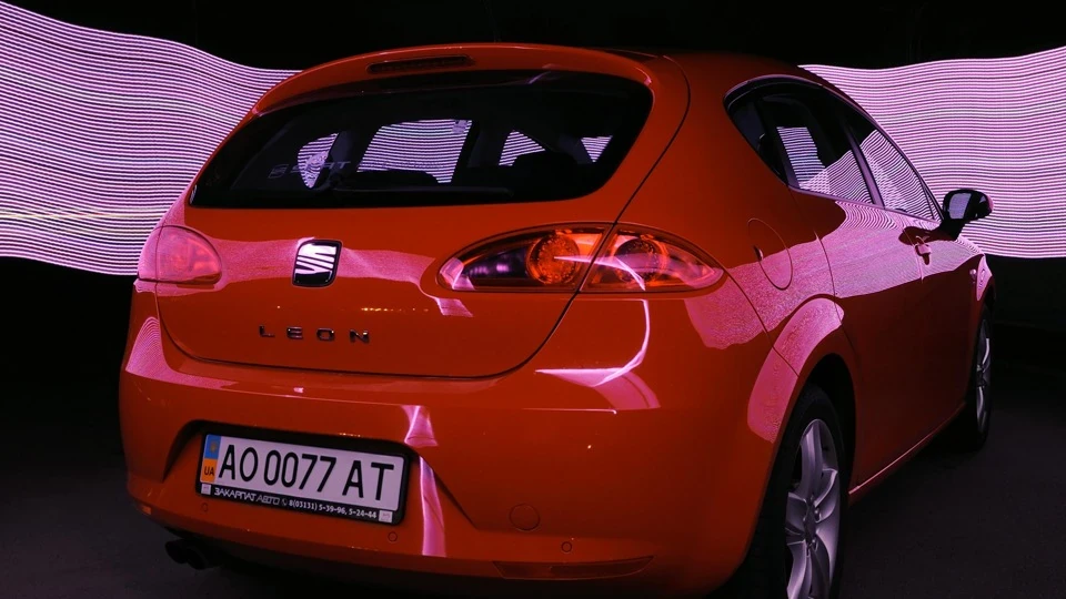 SEAT Leon Нетурбо Несвято 4