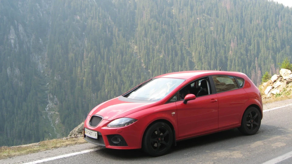 SEAT Leon red&black 2