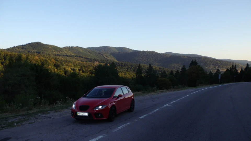 SEAT Leon red&black 4