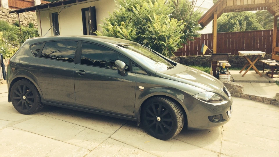 SEAT Leon Second gray... TDI DSG