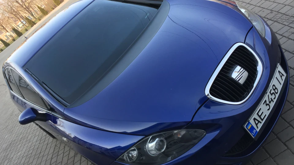 SEAT Leon Сіній ЛЕВ 2