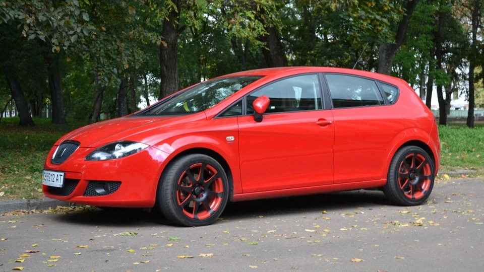 SEAT Leon Sportwagen AlarmstufeRot 2