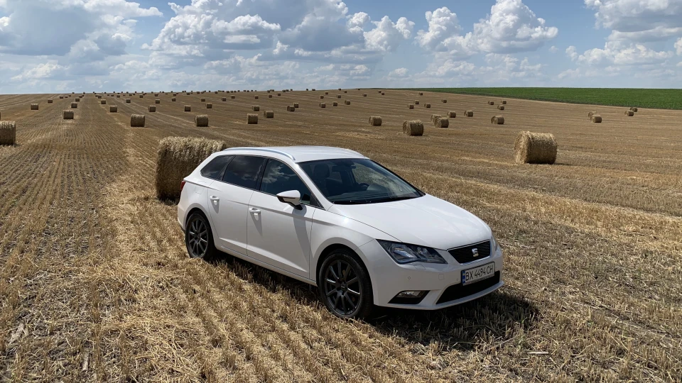 SEAT Leon ST 2.0tdi DSG 4