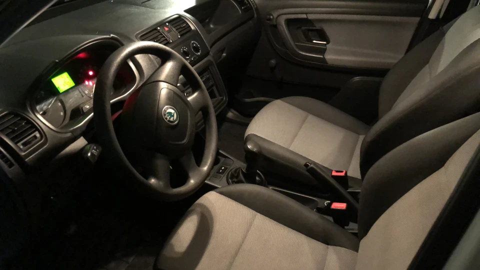 Skoda Fabia Combi 1.2 TSI СНІЖОК 4