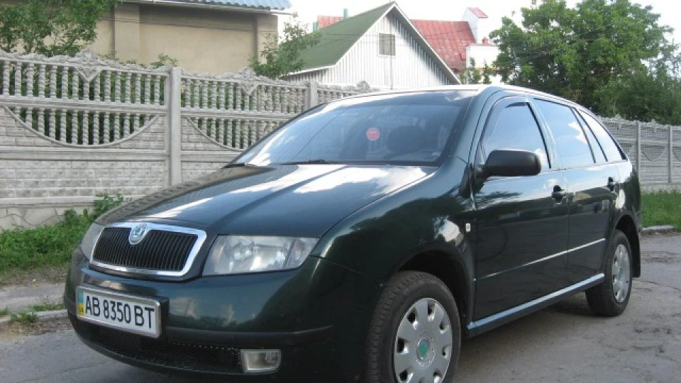 Skoda Fabia Combi 1,2 зелений металік 2