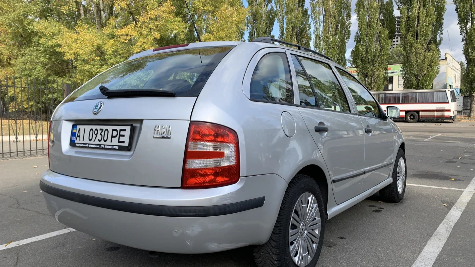Skoda Fabia Combi 1.4 16V Ambition 4